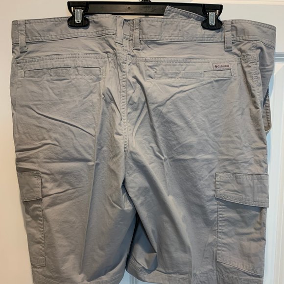 Columbia Men's Cargo Shorts - Grey (38Wx10L) - Picture 2 of 4
